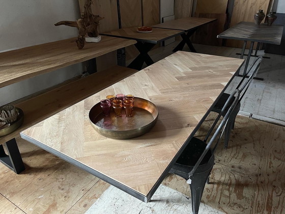 Image 1 of Tavolo da pranzo a spina di pesce in rovere vintage rustico