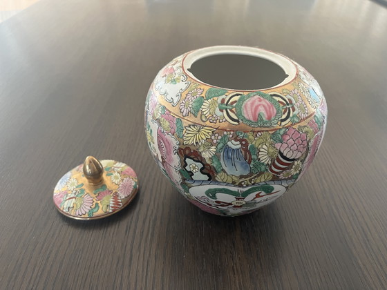 Image 1 of Large Japanese hand-painted Kutani ginger jar with lid & wooden base | 27 cm