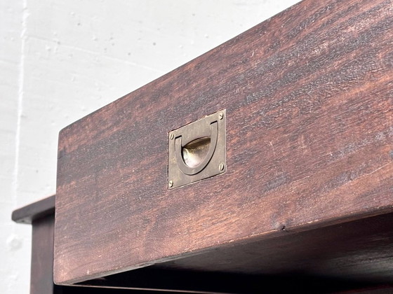 Massieve salontafel in koloniale stijl met 2 lades – Wood (photo 14 of 15)