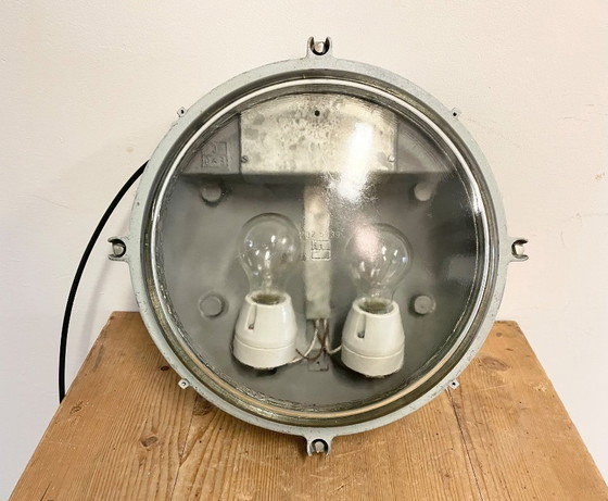 Image 1 of Grande lampe industrielle en émail gris d'Elektrosvit, années 1960
