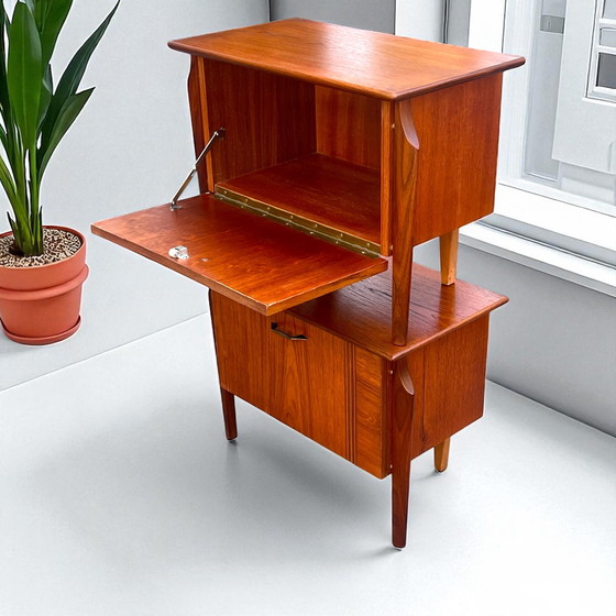 Image 1 of Vintage Louis van Teeffelen nightstands