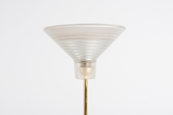 Image 1 of Coppia di lampade da terra italiane dorate con paralume in vetro, anni '70