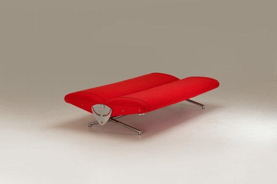 Divano D70 - Osvaldo Borsani per Tecno, Letti da giorno, Tessile, Rosso (foto 5 di 18)