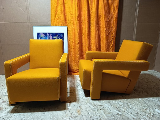 Image 1 of CASSINA Paire de fauteuils Utrecht 637 NEUF 2026 en laine KVARD Moutarde par Gerrit Rietveld