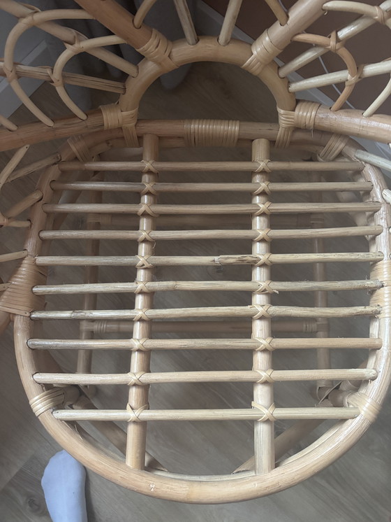 Image 1 of Chaise Lotus en rotin