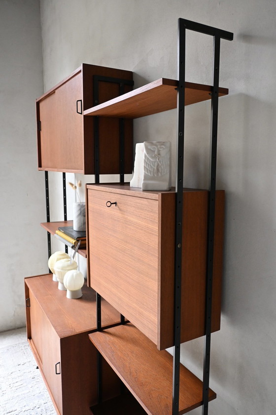 Wandsysteem Modulair Van Omnia Hilker Jaren 60 Vintage – Wandkast, Wood, Metal (photo 6 of 15)