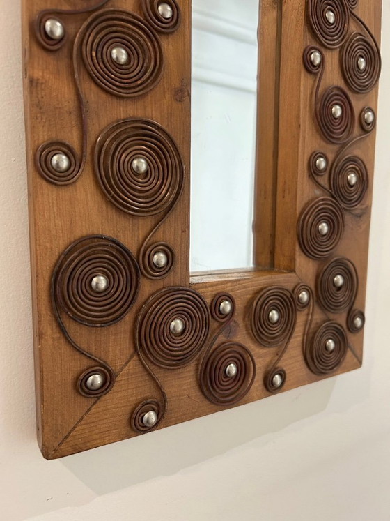 Image 1 of Brutalistische spiegel van hout en metaal, 1970