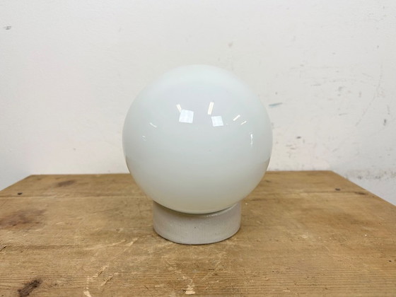 Image 1 of Applique murale vintage en porcelaine blanche, années 1970