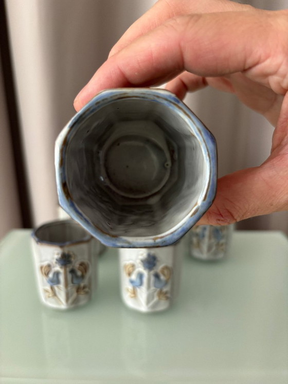 Lot de six tasses en céramique à motif floral, Accessoires de cuisine, Blanc, Vintage (photo 8 sur 9)