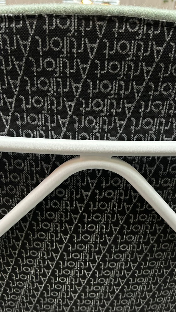 Image 1 of Artifort Moulin Lounge with arms