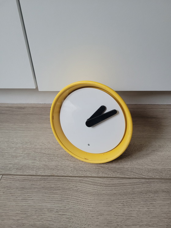 Image 1 of Horloge de table vintage Ikea Stolpa jaune par Henrik Preutz