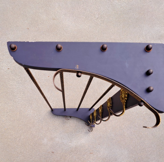 Image 1 of Perchero clásico francés con espacio de almacenamiento