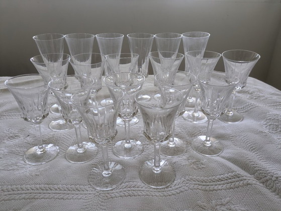 Grand service de verrerie en cristal Val Saint Lambert vintage de 19 pièces – Verres et carafes, Crystal (photo 2 of 9)