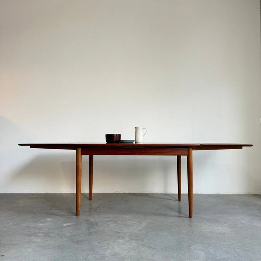 Mesa de comedor danesa vintage de teca, extensible