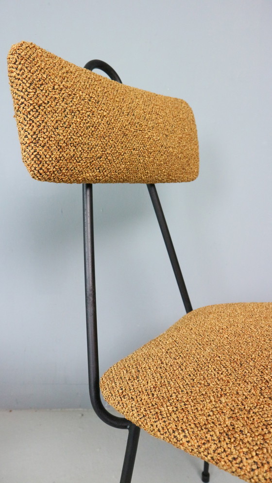 Image 1 of Ensemble de 4 chaises de salle à manger italiennes nouvellement tapissées 1950