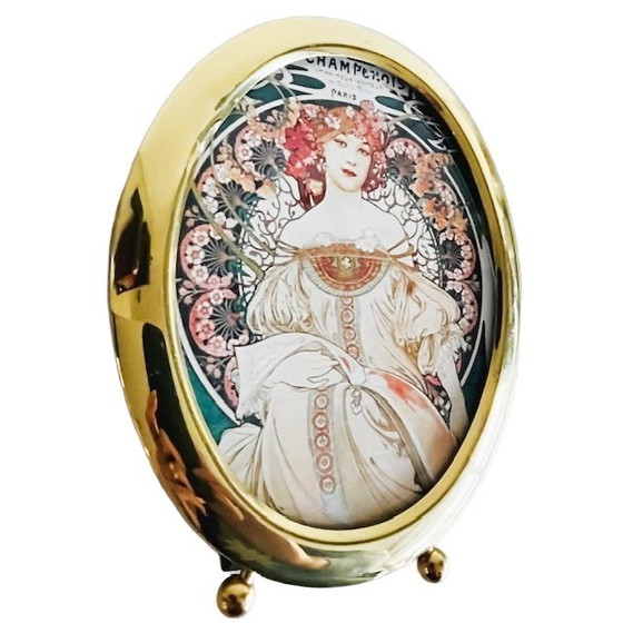 Image 1 of Dipinto vintage Art Nouveau di Alphonse Mucha Champenois Hallmark cornice ovale in ottone degli anni '60