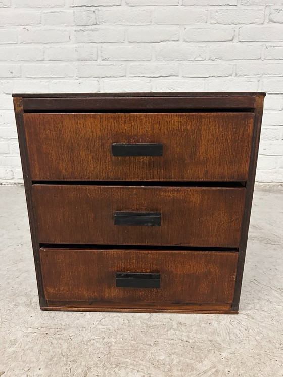 Image 1 of Cómoda antigua de época