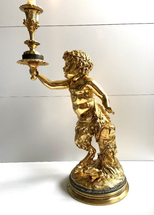 Atypische Skulptur Junger Satyr Fackelträger Bronze vergoldet nach Clodion Statue Kunst