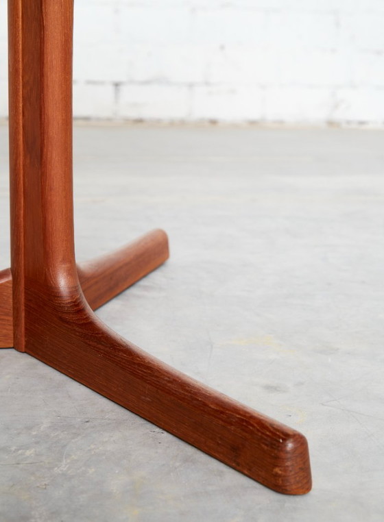 Juul Kristensen Superelliptical Mid-Century Dining Table for Glostrup – Wood (photo 7 of 17)