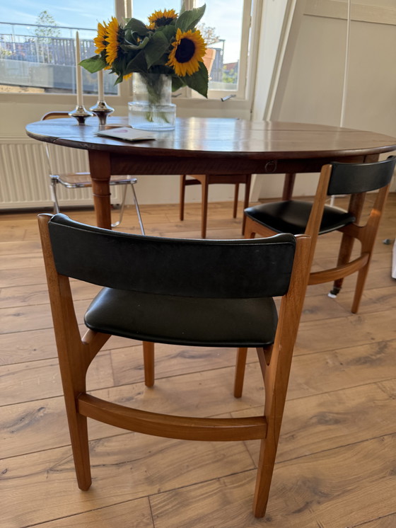 Image 1 of Set of 4 dining chairs in the style of Erik Buck - Danish design
