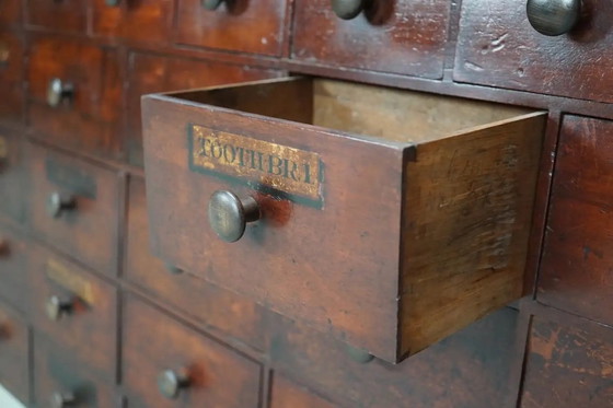 Image 1 of Antiguo botiquín/cómoda de madera noble inglesa, siglo XIX