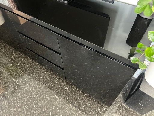 Black high-gloss sideboard – Italian design