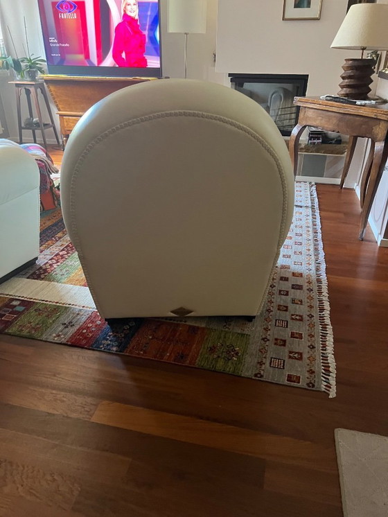 Image 1 of Frau Vanity Fair Sessel in Cremeweiß