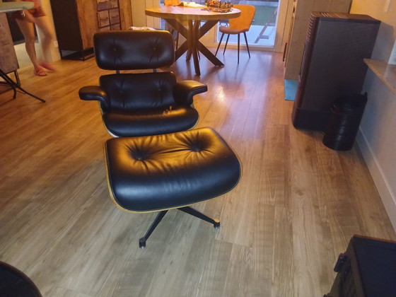 Image 1 of Eames lounge chair