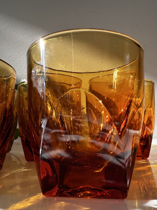 Tasses à espresso en verre du milieu du siècle