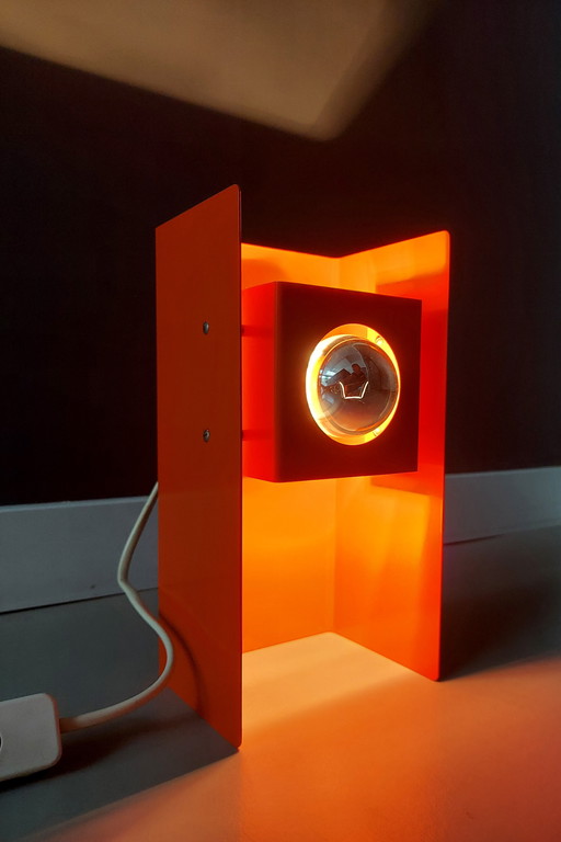 Space Age Cube Lamp Van Philips NTS 8