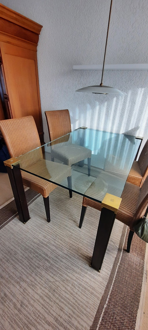 Ghyczy Dining Table