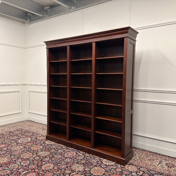 Bibliothèque ouverte classique anglaise – Bois (photo 3 of 12)