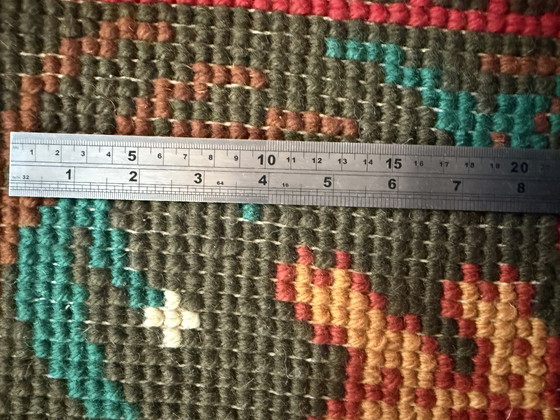 Image 1 of Tappeto francese vintage in lana / opera tessile artistica con cavaliere e cavalli – Phildar, circa 1970