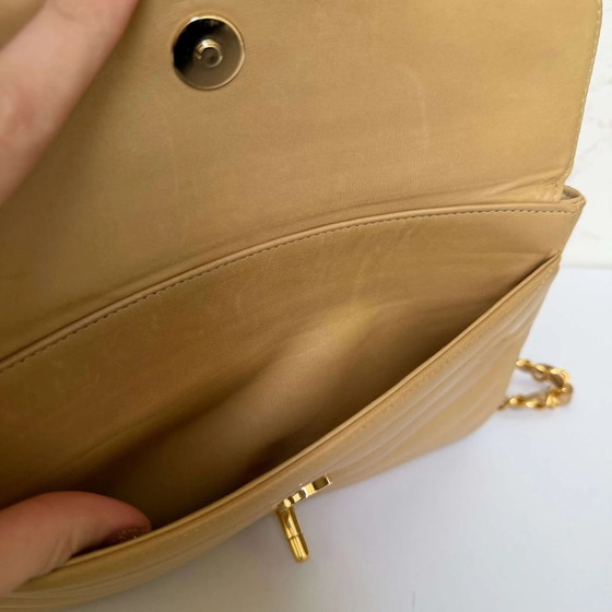 Chanel medium vintage quilted horizontal stitch lambskin flapbag – Other bags (photo 20 of 23)