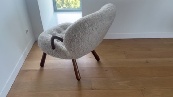 Image 1 of Arnold Madsen Clam Chair - Schapenvacht