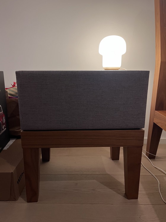 Image 1 of Struttura del letto e comodini coordinati