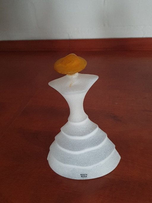 Bel ensemble de sculptures Kosta Boda "Catwalk" - Kjell Engman