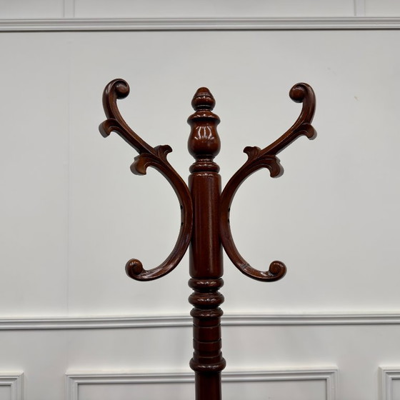Classic English Coat rack – Wood (photo 4 of 9)