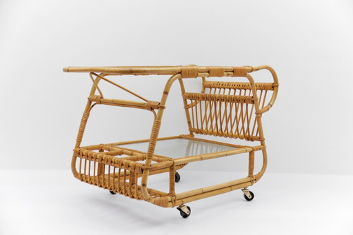 Carrello da portata italiano in bambù, rattan e vetro, anni '50