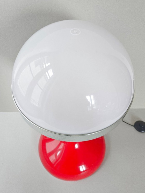 Image 1 of Vintage Diabolo vloerlamp uit de jaren 60 in rood plastic.