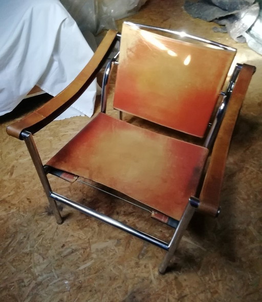 Le Corbusier LC1 (Prod. No. 0255), poltrona con dossier basculante