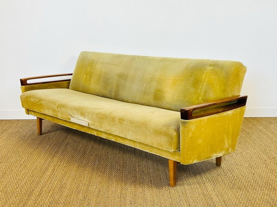 Image 1 of Canapé convertible et fauteuil vintage scandinave en teck et velours, 1960, Set de 2