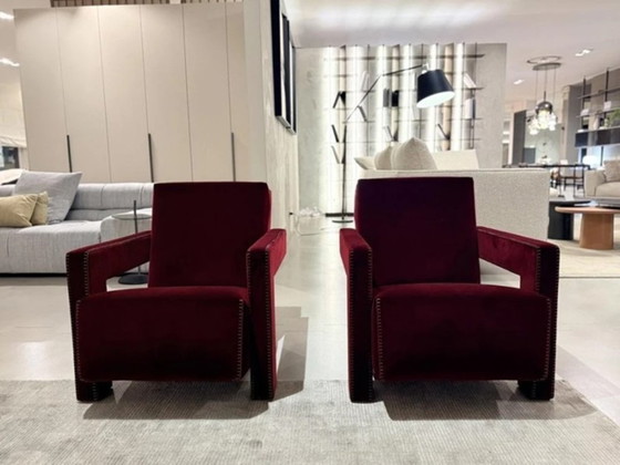 Image 1 of 2x Cassina 637 Utrecht fauteuil (nieuw, nooit gebruikt) in Ortigia/Pruimkleurig fluweel met dekenstiksels VERKOCHT voor € 3.250