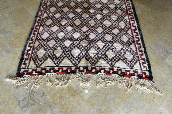 Image 1 of Tapis marocain vintage Beni Ourain - Crème et rouge - 320 x 180 cm