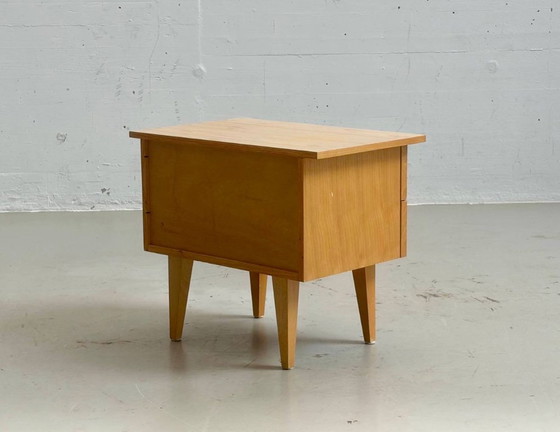 Vintage nachtkastje uit het midden van de vorige eeuw met 2 lades, jaren 60. – Ladekasten, Wood (photo 10 of 10)