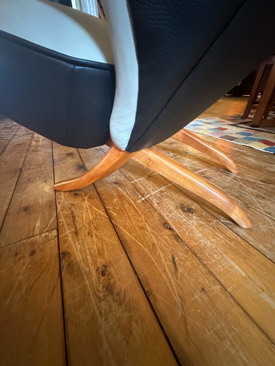 Image 1 of Artifort Penguin rifinito