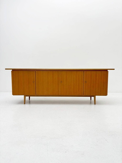 Elegantes Vintage Sideboard Von Möbel Rösch