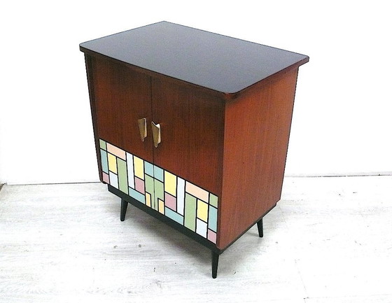Image 1 of Mueble aparador años 50 2 puertas, con diseño estilo Mondrian, Mid Century Modern