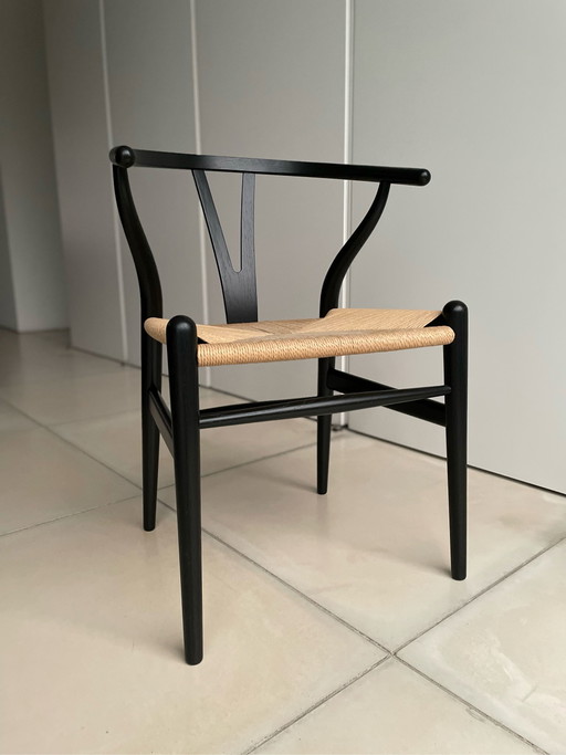 3x Carl Hansen CH24 wishbone chair