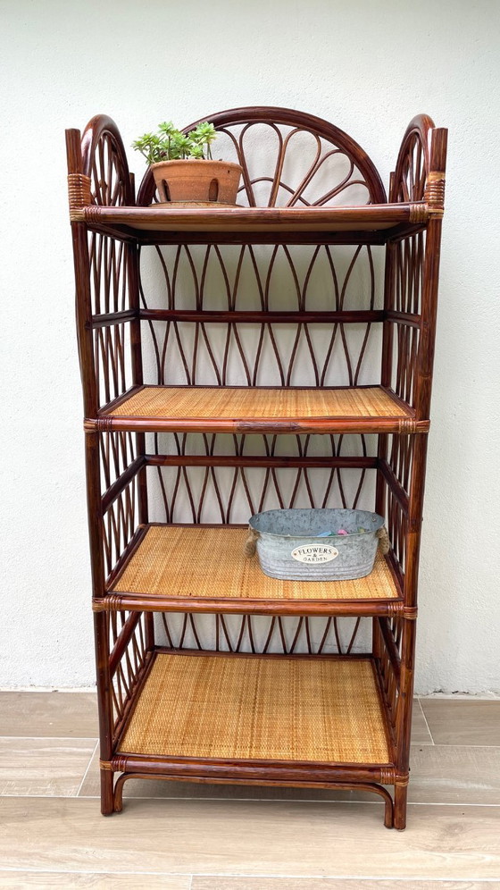 Image 1 of Libreria in rattan vintage